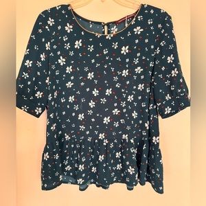 Super cute short sleeve blouse with peplum bottom